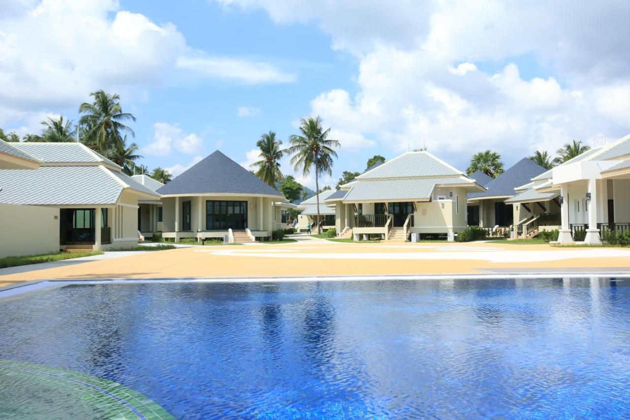 Wis Beach Khanom Exterior photo